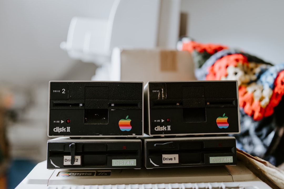 Cambio de disco duro a SSD iMac 21.5: Multiplica x10 la velocidad en Apple Barcelona