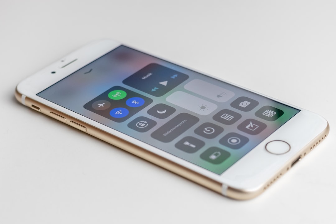 Reparar altavoz iPhone precio en Barcelona con alto nivel profesional