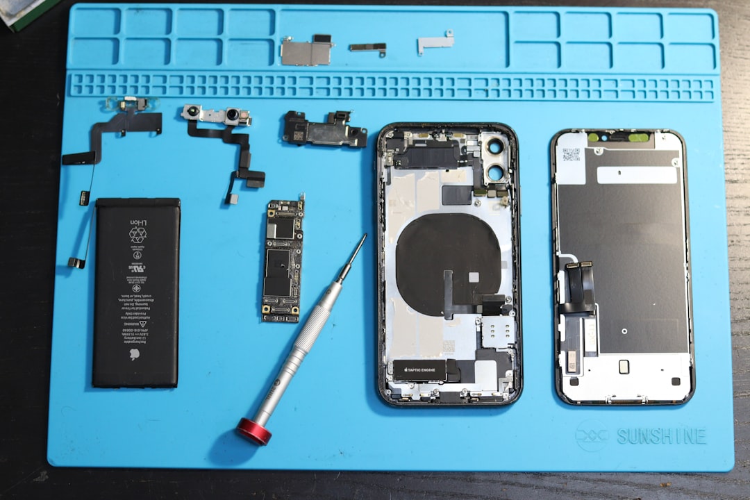 Reparación cambiar conector carga iPhone precio en Barcelona